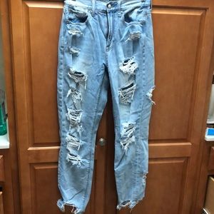 American Eagle straight leg ripped jeans size 2